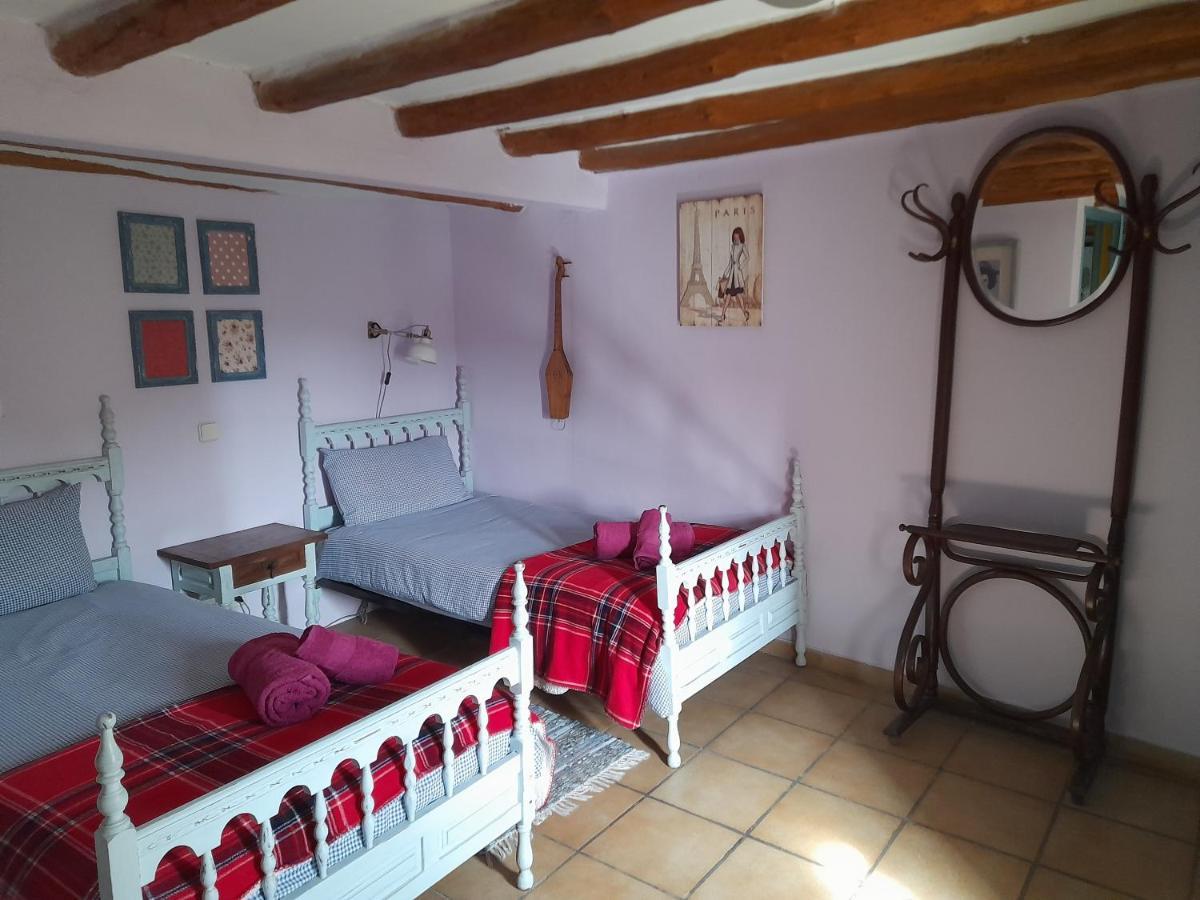 Casas de trevijano Cañon del rio leza jardin y barbacoa Soto en Cameros Exterior foto
