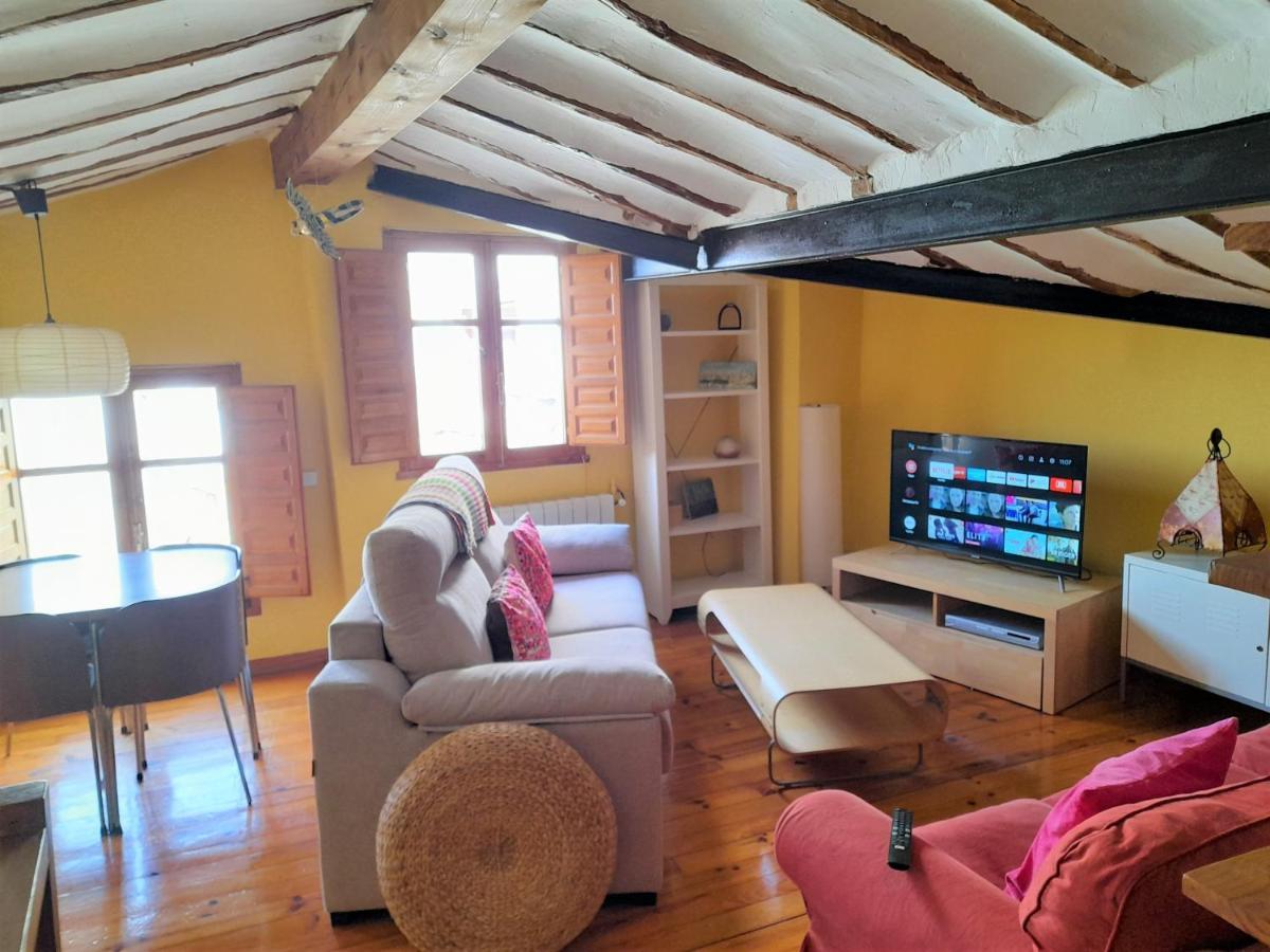 Casas de trevijano Cañon del rio leza jardin y barbacoa Soto en Cameros Exterior foto