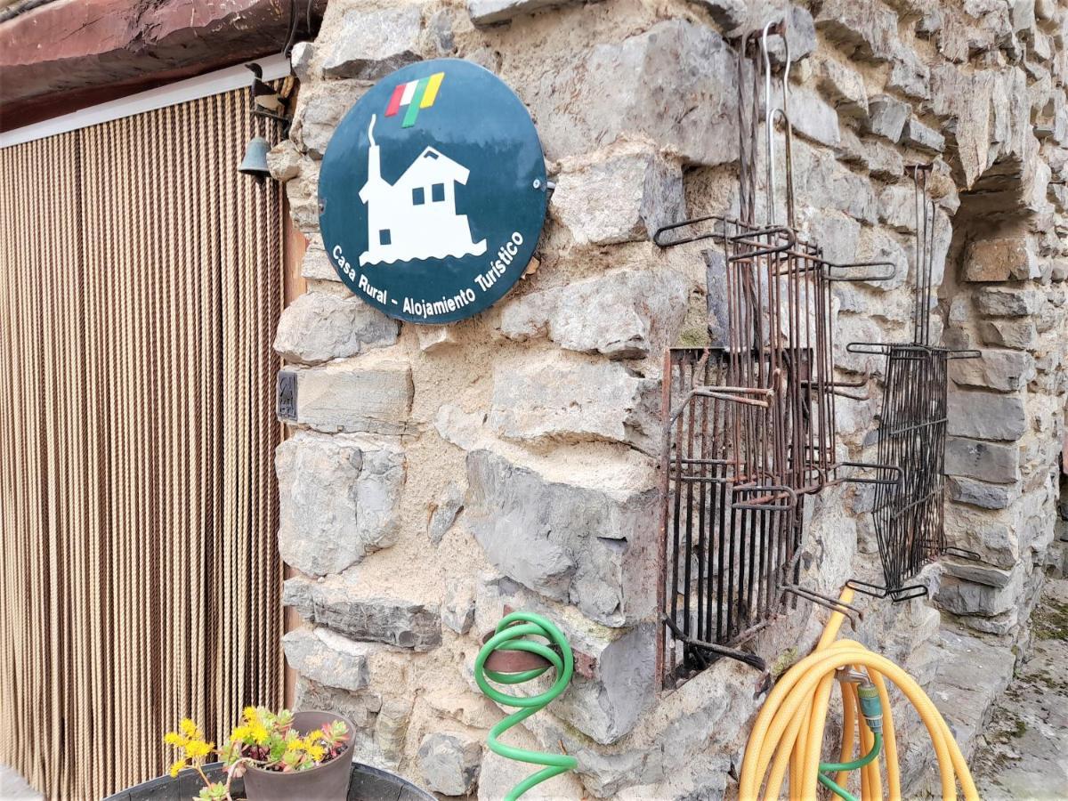 Casas de trevijano Cañon del rio leza jardin y barbacoa Soto en Cameros Exterior foto