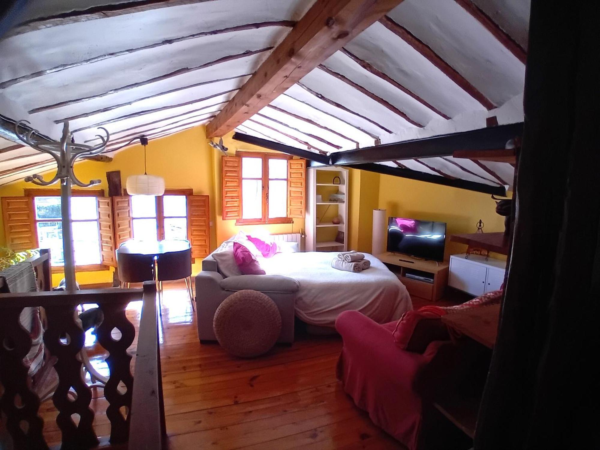 Casas de trevijano Cañon del rio leza jardin y barbacoa Soto en Cameros Exterior foto