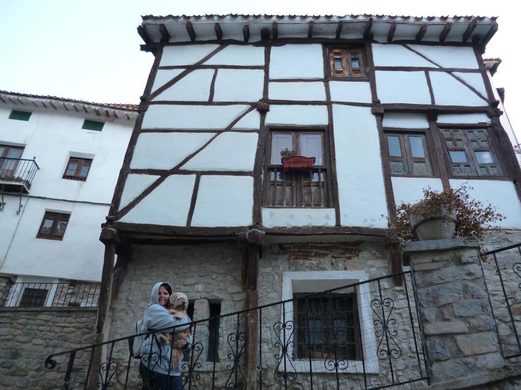 Casas de trevijano Cañon del rio leza jardin y barbacoa Soto en Cameros Exterior foto