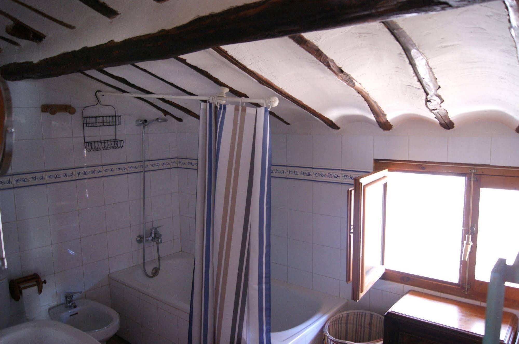 Casas de trevijano Cañon del rio leza jardin y barbacoa Soto en Cameros Exterior foto